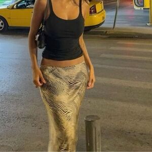 Meet your Posher, Lara